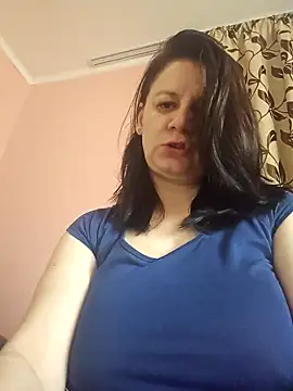 Snapshot of KristenVega chatting on January 24, 2025, 8:44 am KristenVega online show from January 24, 2025, 8:44 am