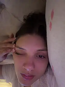 EmilyS   online show from May 25, 2026, 12:54 am