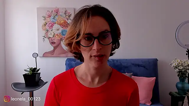 cuddlingbunny online show from February 9, 2026, 3:10 pm