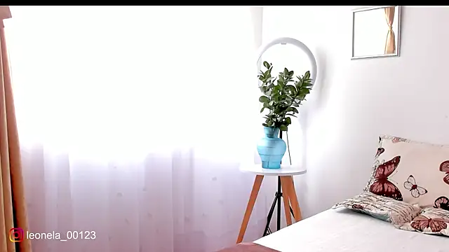 cuddlingbunny online show from June 27, 2026, 7:20 pm