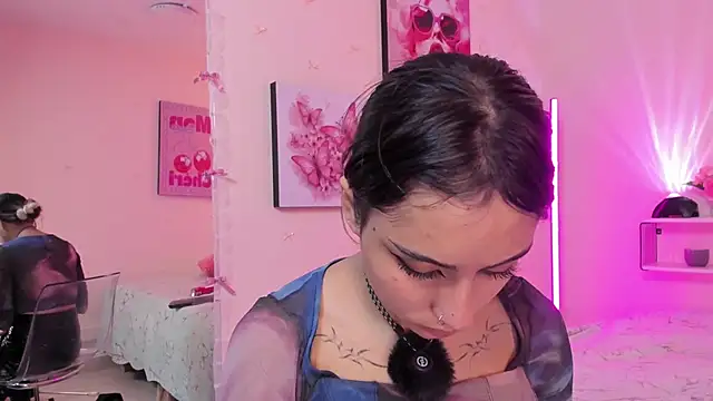 MaveParks  online show from December 19, 2025, 12:07 pm