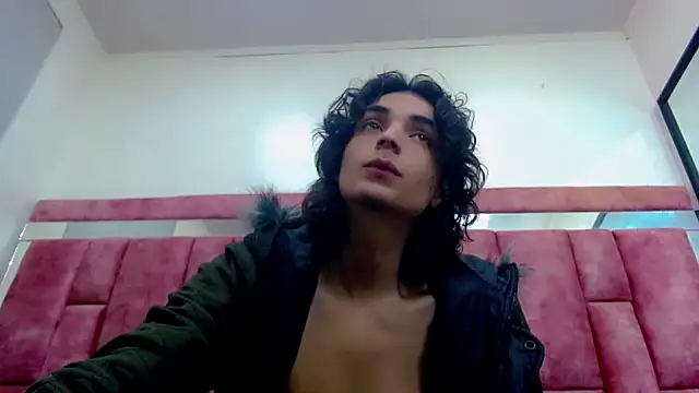 Sr BonnyEthan online show from October 21, 2025, 1:54 pm