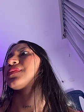 Snapshot of Barbiebrunette_ chatting on October 24, 2025, 11:37 pm Barbiebrunette  online show from October 24, 2025, 11:37 pm