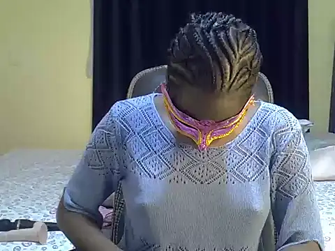 Snapshot of QueenJelly_Sexy chatting on October 11, 2025, 2:23 am QueenJelly Sexy online show from October 11, 2025, 2:23 am