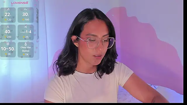 DaraBeckett online show from April 9, 2026, 10:38 pm