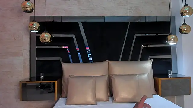 Snapshot of DaraBeckett chatting on September 19, 2025, 12:20 pm DaraBeckett online show from September 19, 2025, 12:20 pm