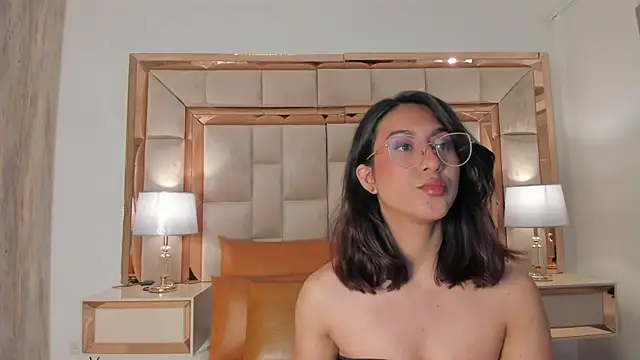 Snapshot of DaraBeckett chatting on September 30, 2025, 11:38 am DaraBeckett online show from September 30, 2025, 11:38 am