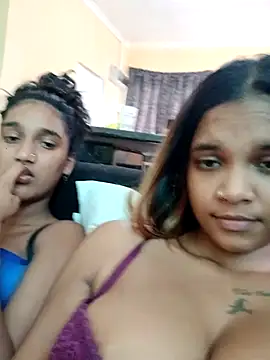 Indianqueen03 online show from September 28, 2025, 9:05 am