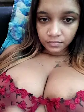 Indianqueen03 online show from April 12, 2026, 10:07 am