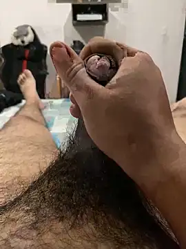 leocardenaz online show from April 2, 2026, 2:41 am