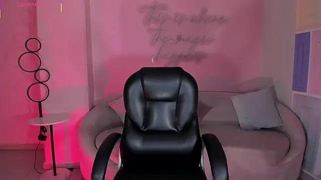 AlessaRomero online show from January 17, 2026, 7:50 pm