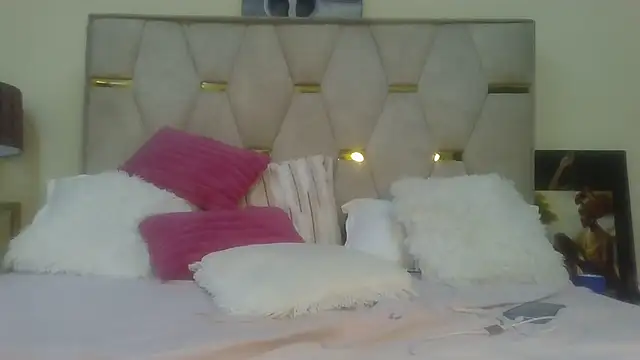 Snapshot of Fine_assie chatting on March 3, 2025, 9:24 am Fine assie online show from March 3, 2025, 9:24 am