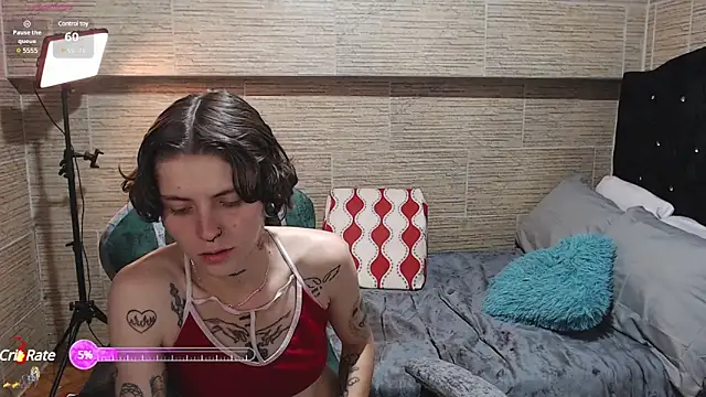pretty cristal69 online show from February 15, 2025, 2:44 pm