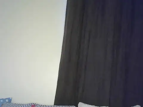 Bella cute01 online show from February 17, 2025, 12:49 pm