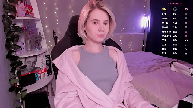 Snapshot of enigma_mia chatting on October 6, 2025, 10:27 am enigma mia online show from October 6, 2025, 10:27 am