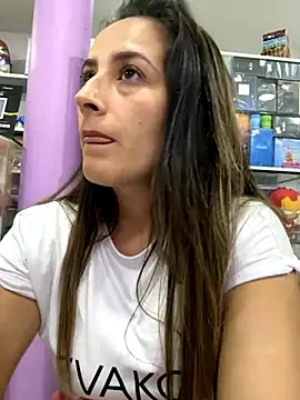 Snapshot of Rousse92 chatting on September 21, 2025, 11:21 pm Rousse92 online show from September 21, 2025, 11:21 pm