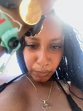 Your Paris online show from April 17, 2026, 6:00 pm