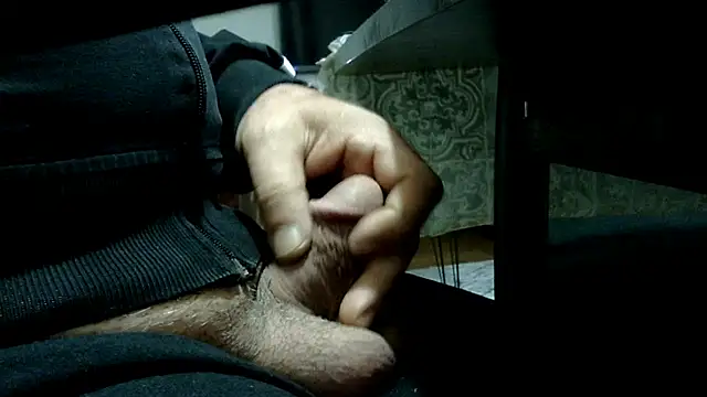 Snapshot of by-panic chatting on March 18, 2025, 9:23 am by-panic online show from March 18, 2025, 9:23 am