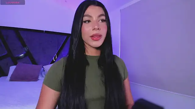 IsabelleFoxx  online show from October 13, 2025, 9:38 pm