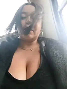 Snapshot of Cristal__04 chatting on February 13, 2025, 3:35 pm Cristal 04 online show from February 13, 2025, 3:35 pm