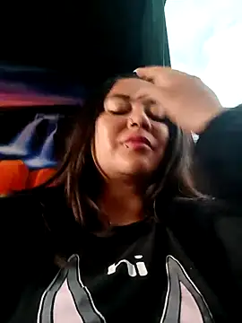 Snapshot of Cristal__04 chatting on October 24, 2025, 5:23 pm Cristal 04 online show from October 24, 2025, 5:23 pm