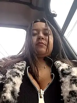 Cristal  04 online show from March 25, 2026, 3:44 pm