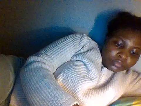 queenzuena online show from June 25, 2026, 11:10 pm
