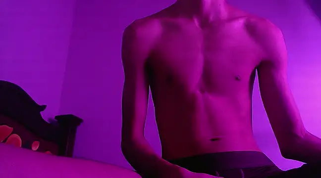 isaaclatino online show from January 14, 2025, 2:19 am