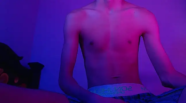 isaaclatino online show from January 26, 2025, 11:39 pm