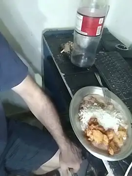 pikalindaxx online show from February 25, 2026, 3:56 pm