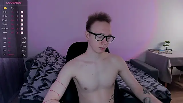 Alex silents online show from February 4, 2025, 10:43 am