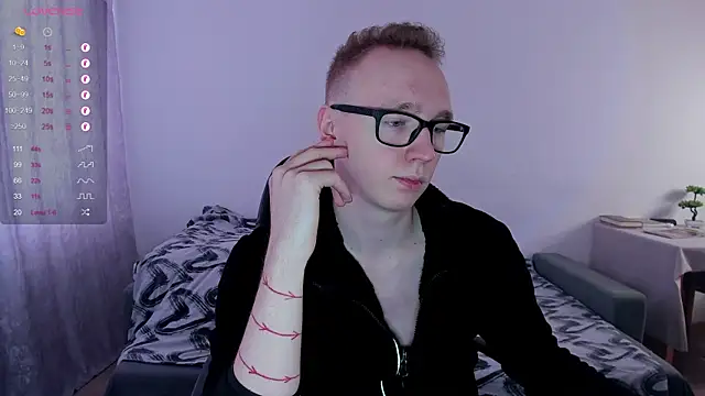 Alex silents online show from March 2, 2025, 9:32 am