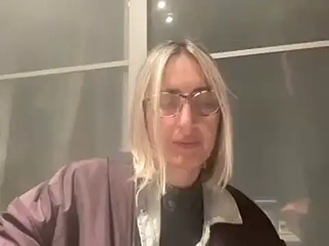 casalinga88 online show from March 7, 2025, 7:16 pm