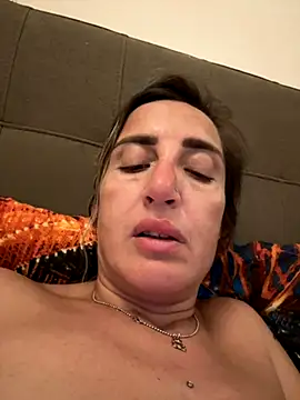 Snapshot of casalinga88 chatting on October 8, 2025, 11:49 pm casalinga88 online show from October 8, 2025, 11:49 pm