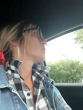 Snapshot of casalinga88 chatting on October 1, 2025, 6:29 am casalinga88 online show from October 1, 2025, 6:29 am