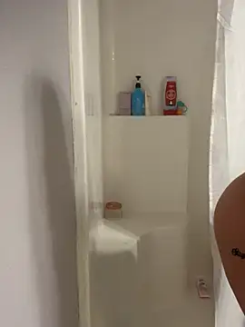 Snapshot of SashaBaby69 chatting on January 25, 2025, 10:18 pm SashaBaby69 online show from January 25, 2025, 10:18 pm