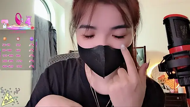 Snapshot of Berrysweet_68 chatting on October 9, 2025, 6:47 am Berrysweet 68 online show from October 9, 2025, 6:47 am