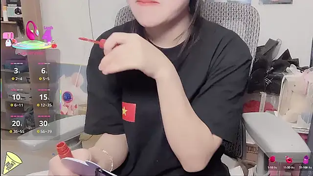 Berrysweet 68 online show from March 16, 2025, 3:17 pm