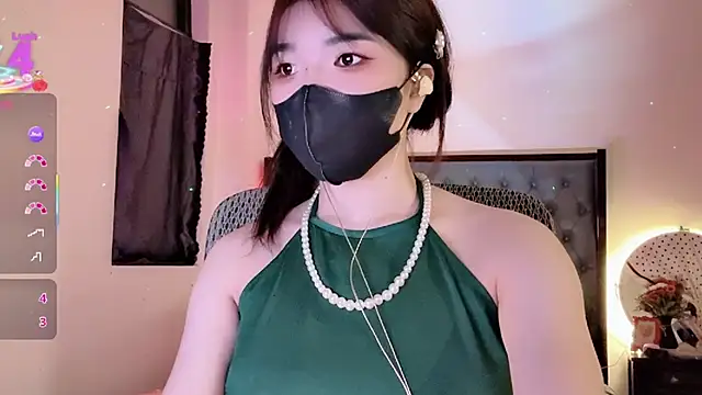 Snapshot of Berrysweet_68 chatting on October 26, 2025, 2:17 pm Berrysweet 68 online show from October 26, 2025, 2:17 pm