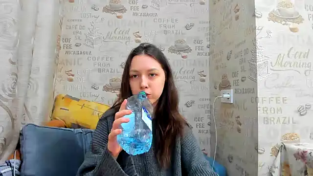 Adela Vetta online show from February 18, 2025, 10:03 pm