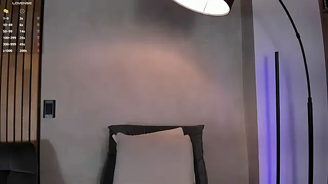 honeyhot69   online show from February 18, 2025, 11:33 am
