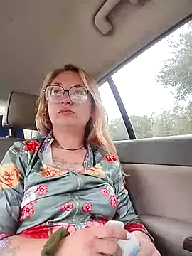 Snapshot of xWhoreAbleX_Pika chatting on October 25, 2025, 6:19 pm xWhoreAbleX Pika online show from October 25, 2025, 6:19 pm