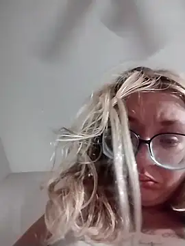 Snapshot of xWhoreAbleX_Pika chatting on September 29, 2025, 8:32 am xWhoreAbleX Pika online show from September 29, 2025, 8:32 am