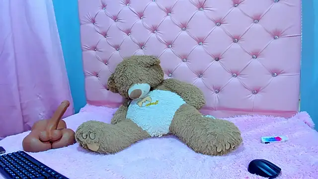 ValeryAmell online show from September 12, 2025, 10:31 pm