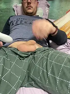 Snapshot of ionut9879 chatting on February 6, 2026, 1:18 pm ionut9879 online show from February 6, 2026, 1:18 pm