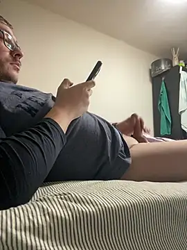 Snapshot of ionut9879 chatting on January 15, 2026, 12:08 pm ionut9879 online show from January 15, 2026, 12:08 pm