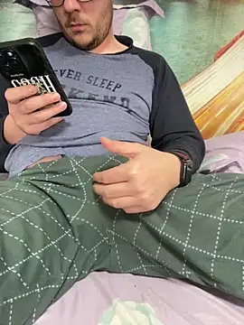 Snapshot of ionut9879 chatting on February 11, 2026, 12:49 pm ionut9879 online show from February 11, 2026, 12:49 pm