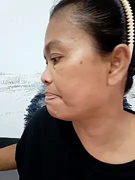 Snapshot of Fon_Bigboobs chatting on November 21, 2025, 9:30 am Fon Bigboobs online show from November 21, 2025, 9:30 am