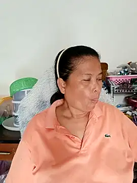 Snapshot of Fon_Bigboobs chatting on October 10, 2025, 7:53 am Fon Bigboobs online show from October 10, 2025, 7:53 am