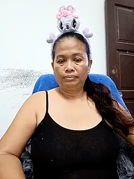 Snapshot of Fon_Bigboobs chatting on February 17, 2026, 11:51 am Fon Bigboobs online show from February 17, 2026, 11:51 am